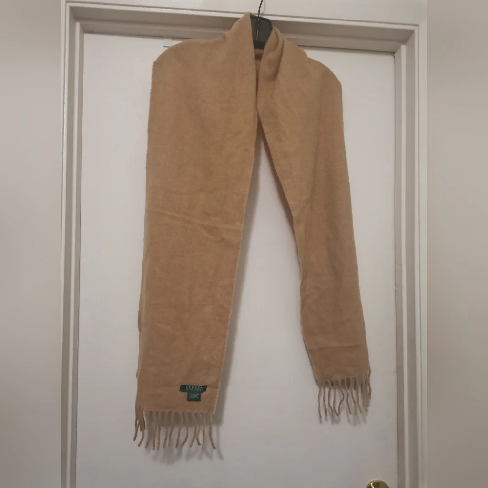 Lauren Ralph Lauren 100% Cashmere scarf - Picture 2 of 5